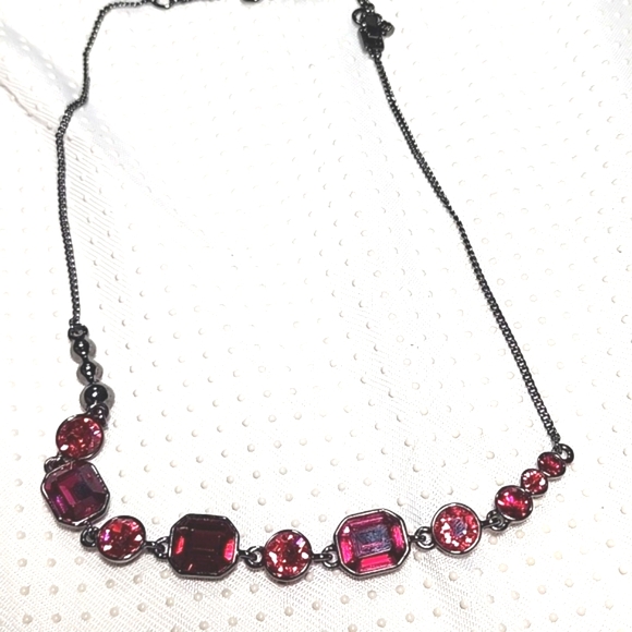 Givenchy Red Ruby Stones Tone Necklace. - Picture 7 of 11